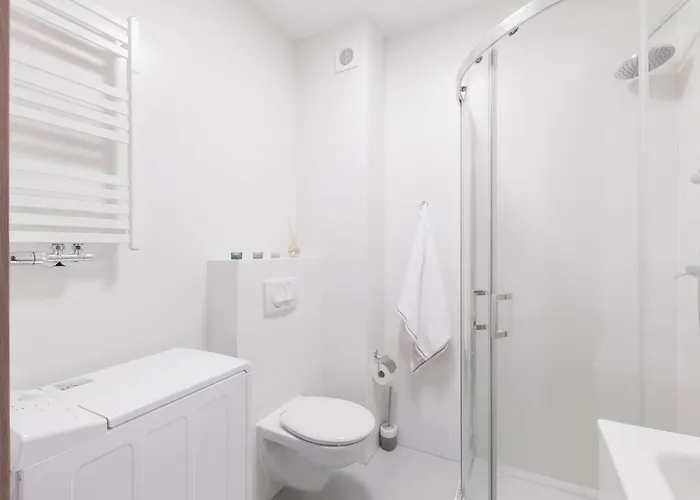 Raval - Pure Silver Διαμέρισμα Rewal